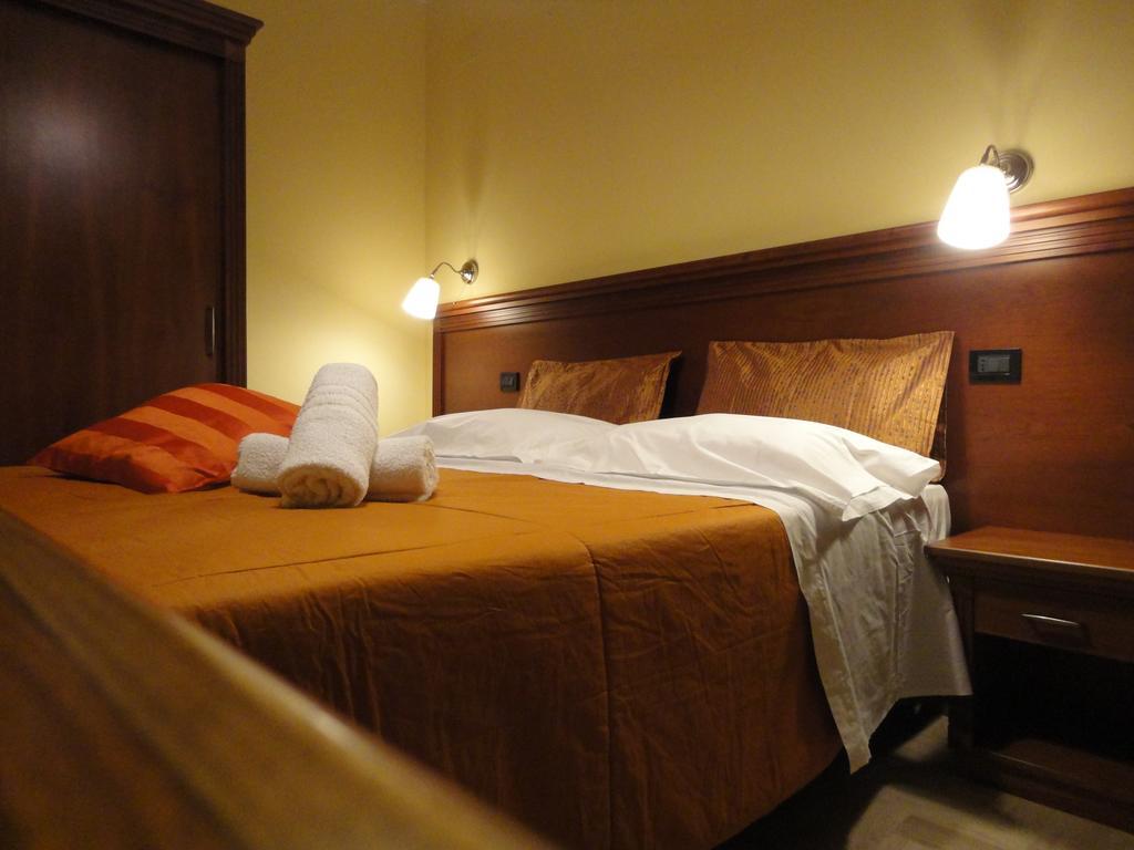 Hotel Arimannia كارامانيكو تيرمي الغرفة الصورة