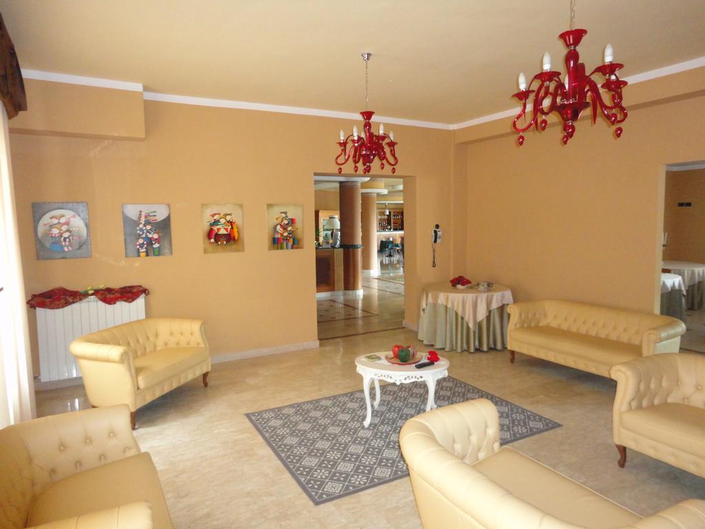 Hotel Arimannia كارامانيكو تيرمي المظهر الخارجي الصورة